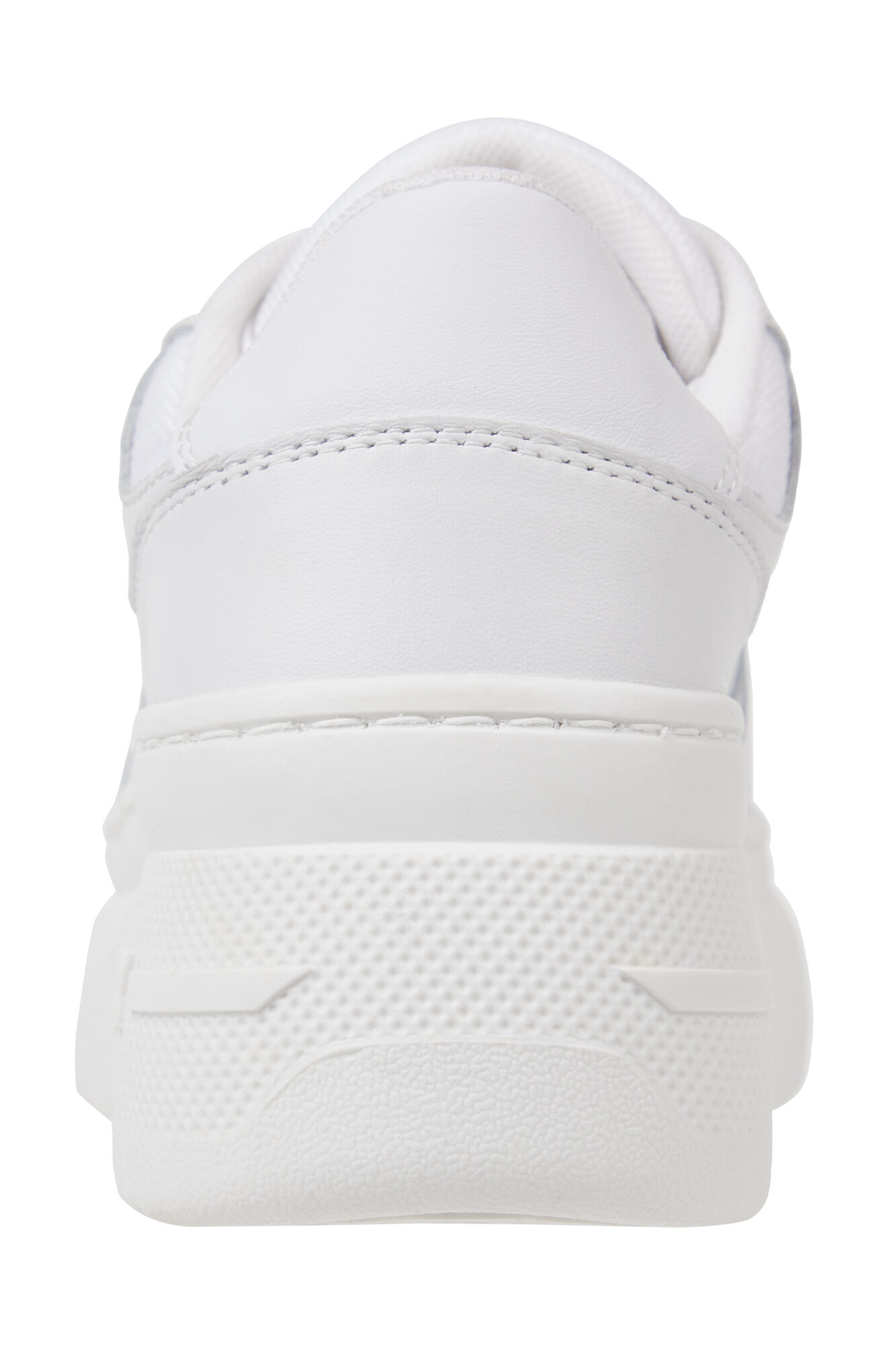 Tênis plataforma feminino Tommy Jeans.