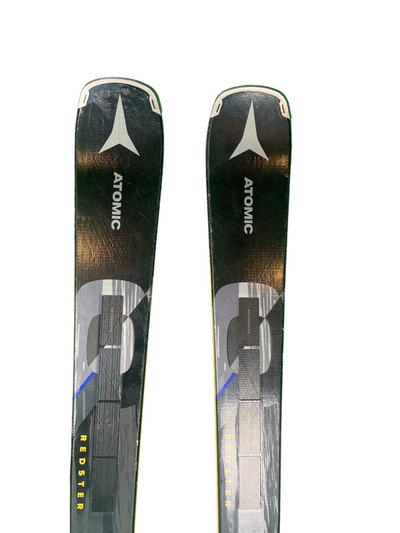 Atomic Redster Q7.8 Revoshock (2021/2022)
