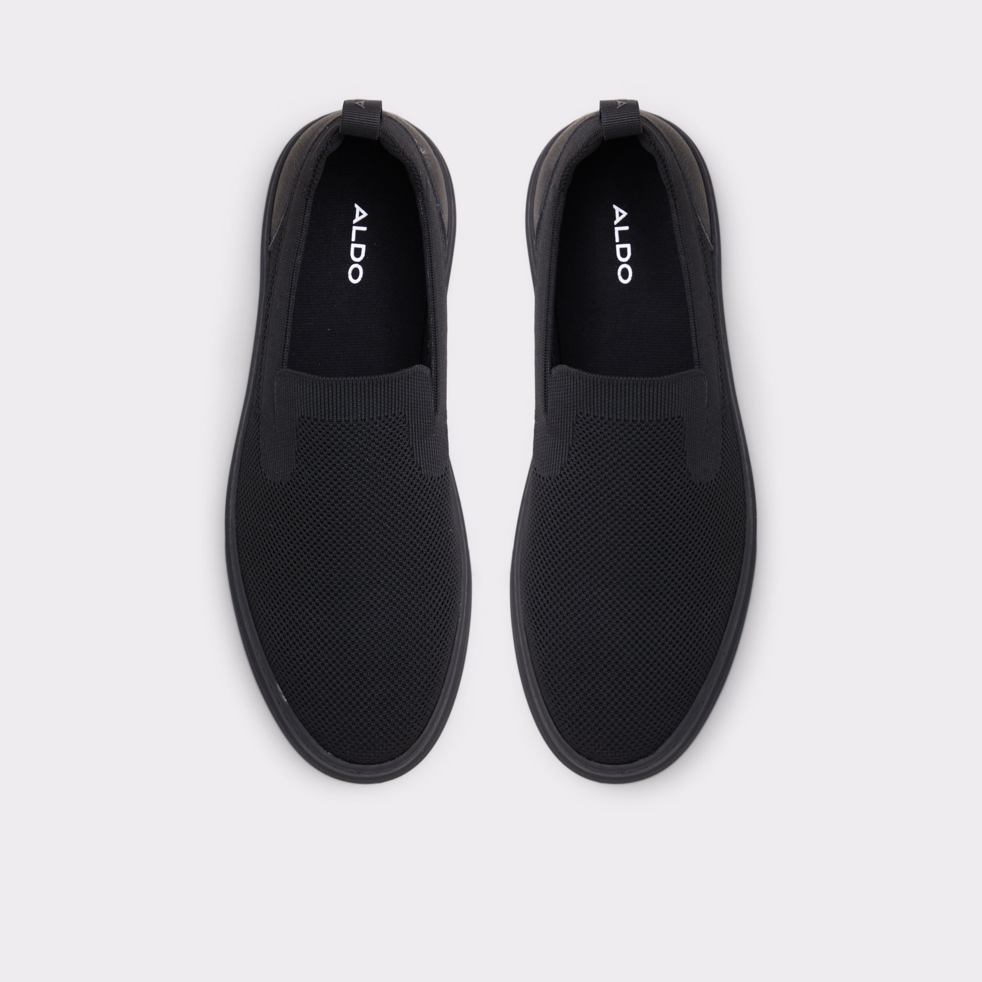 Softcourt Black Men Low top