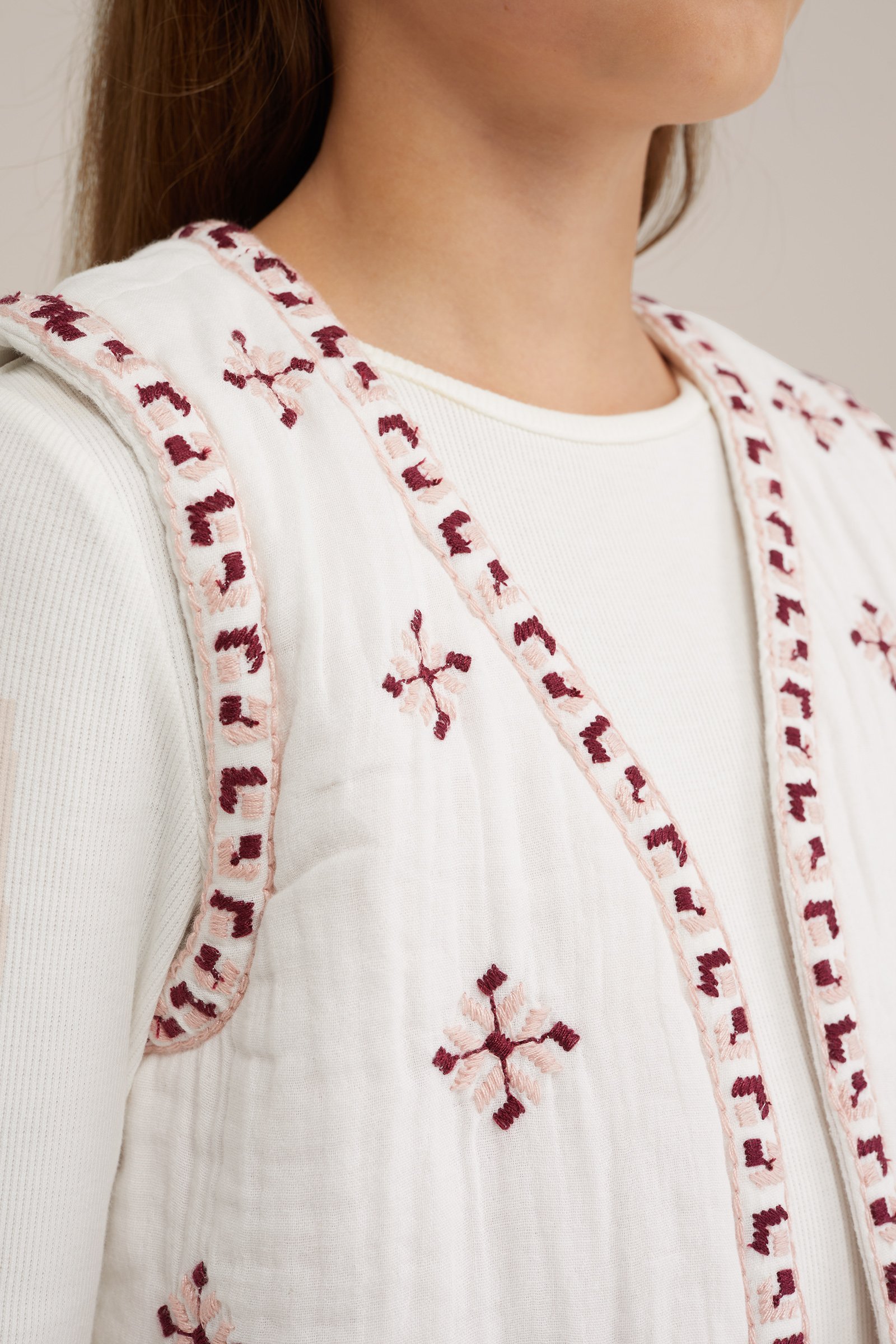 Meisjes gilet met embroidery WE Fashion Multikleur