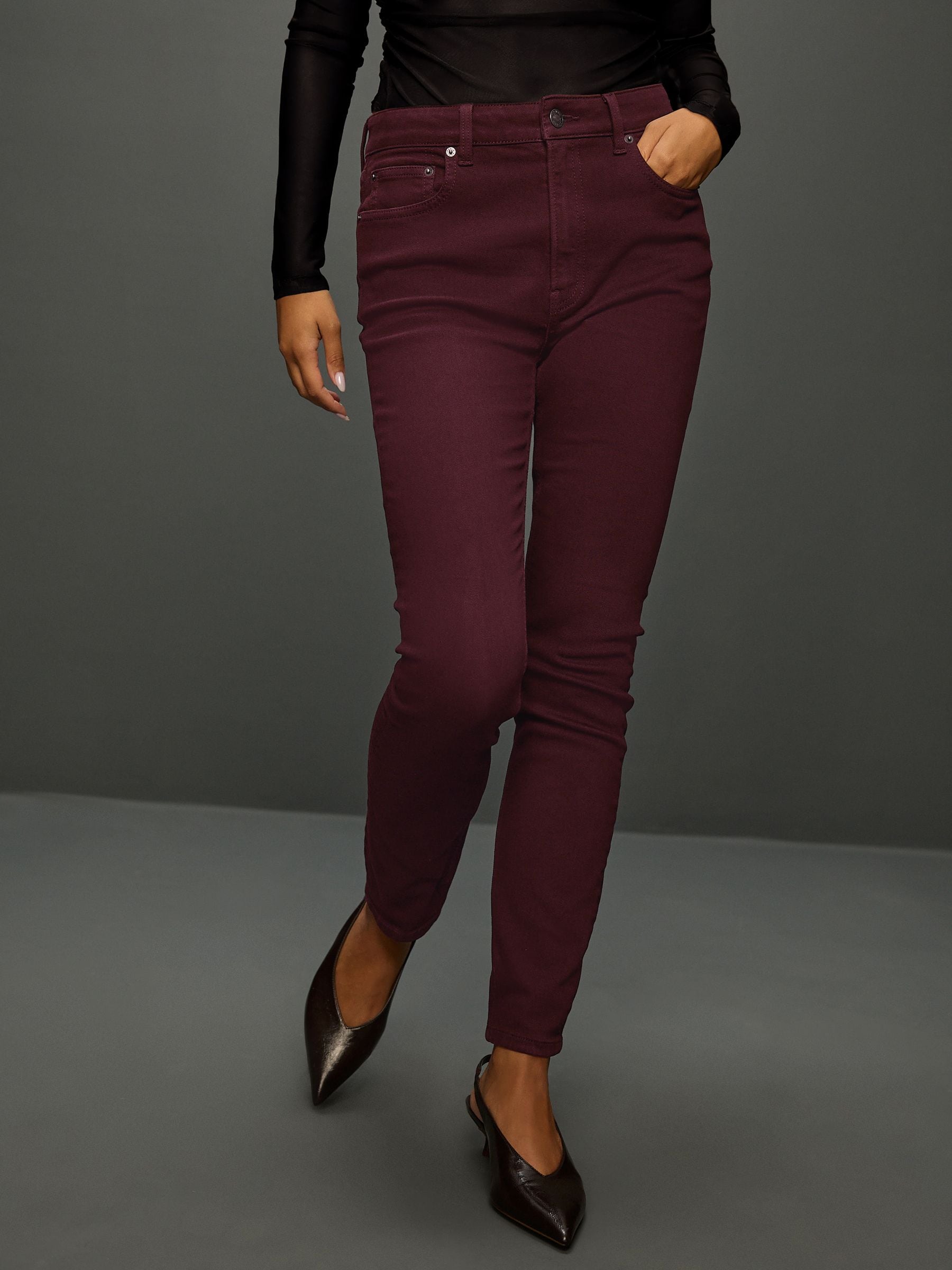 Bessenrood - Authentieke relaxed skinny jeans