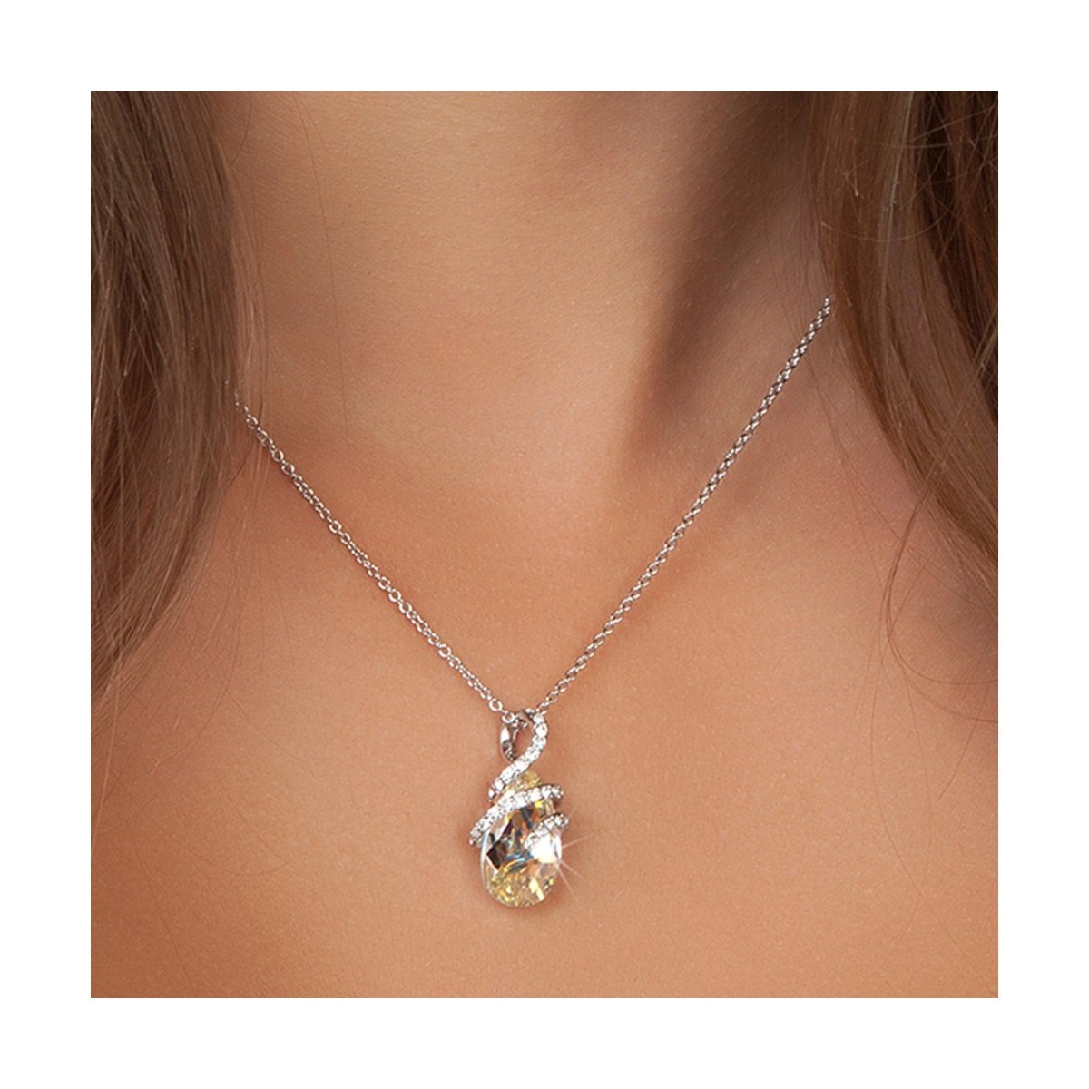 Collier SC Crystal orné de Cristaux scintillants