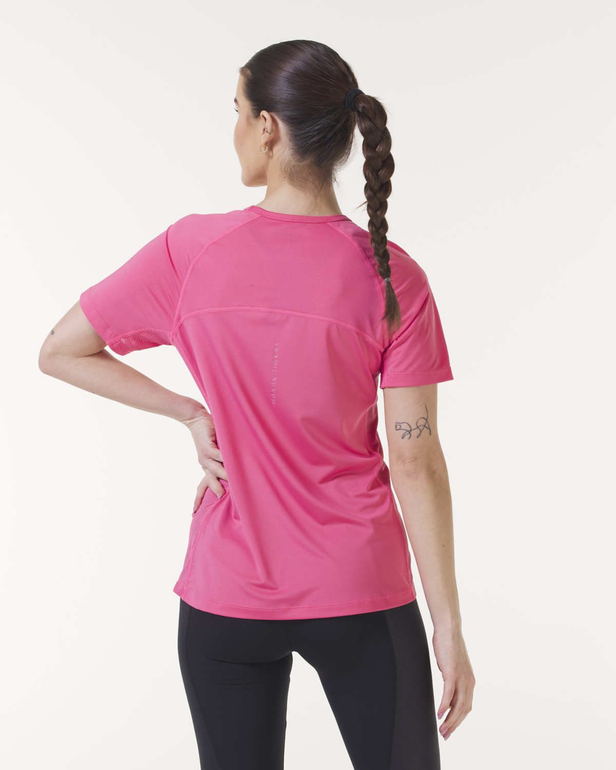 LEVITY Radical Run T-shirt Pink