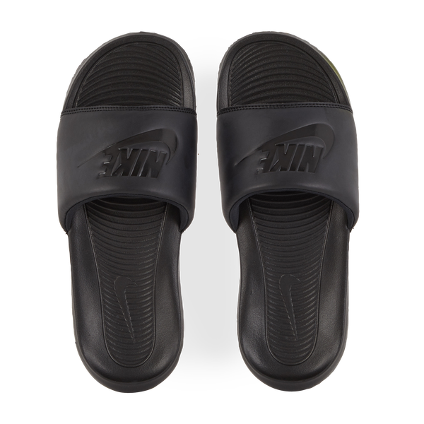 NIKE VICTORI ONE