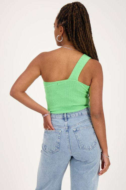 Groene one-shoulder top met gedraaid effect