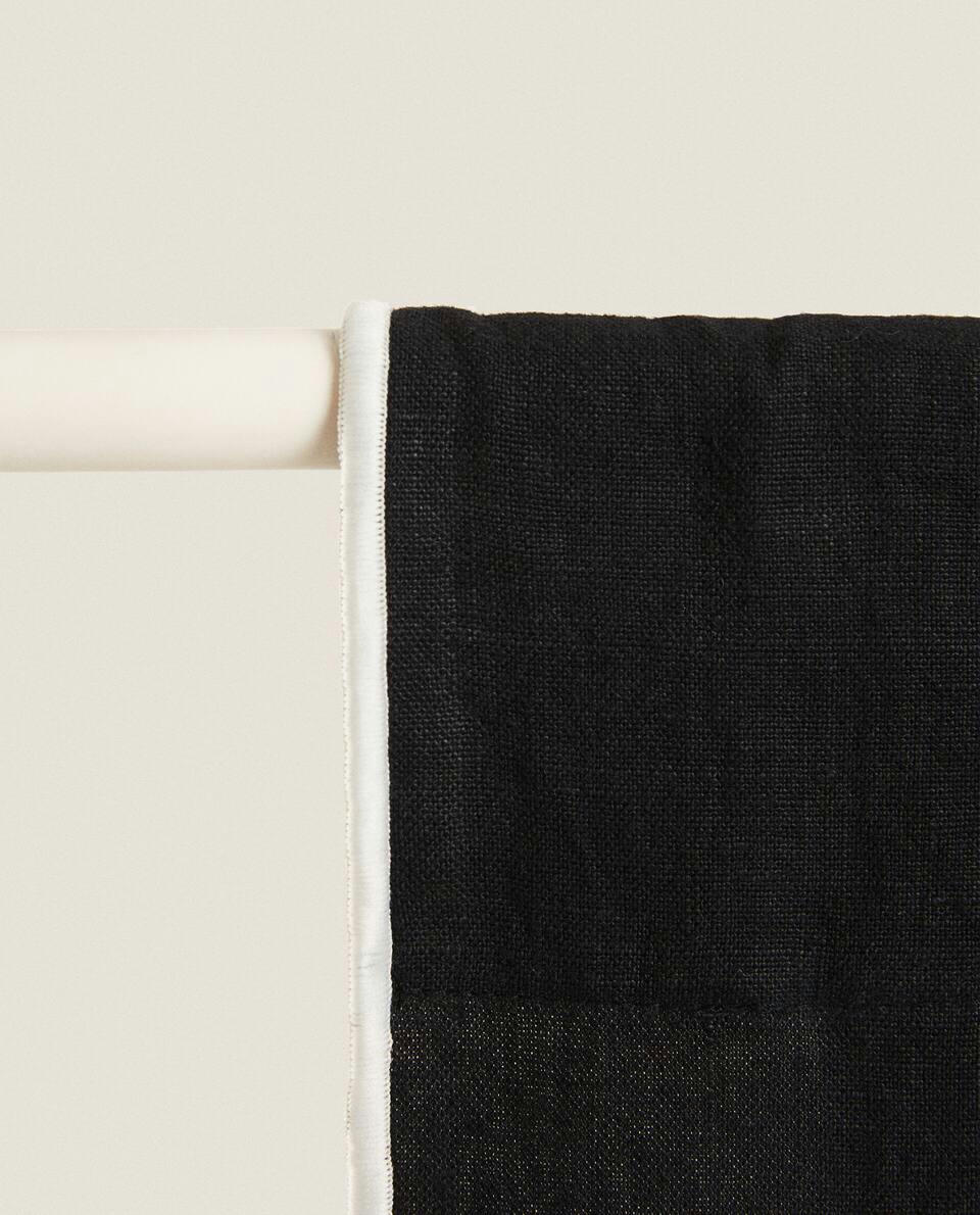CORTINA DE LINHO COM ACABAMENTO EM OVERLOCK