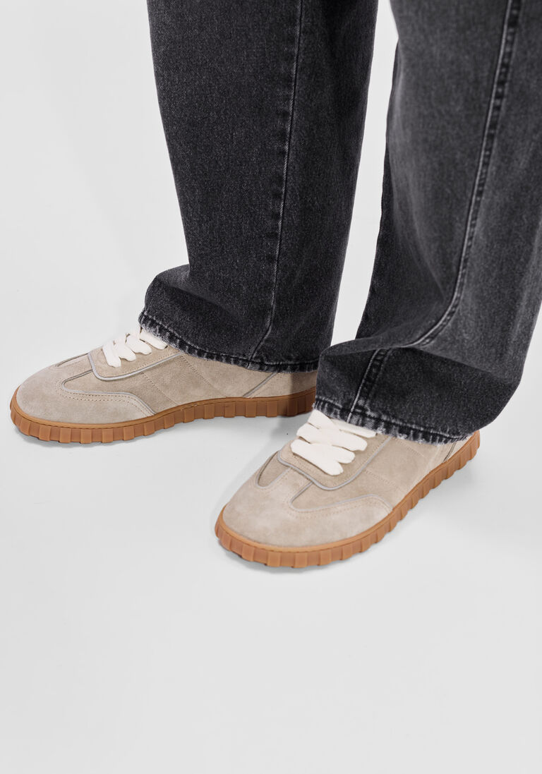 grijze ami paris lage sneakers sn433 suede