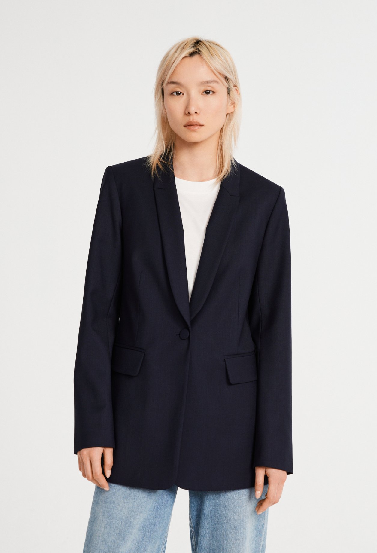 Veste de tailleur ceinturee