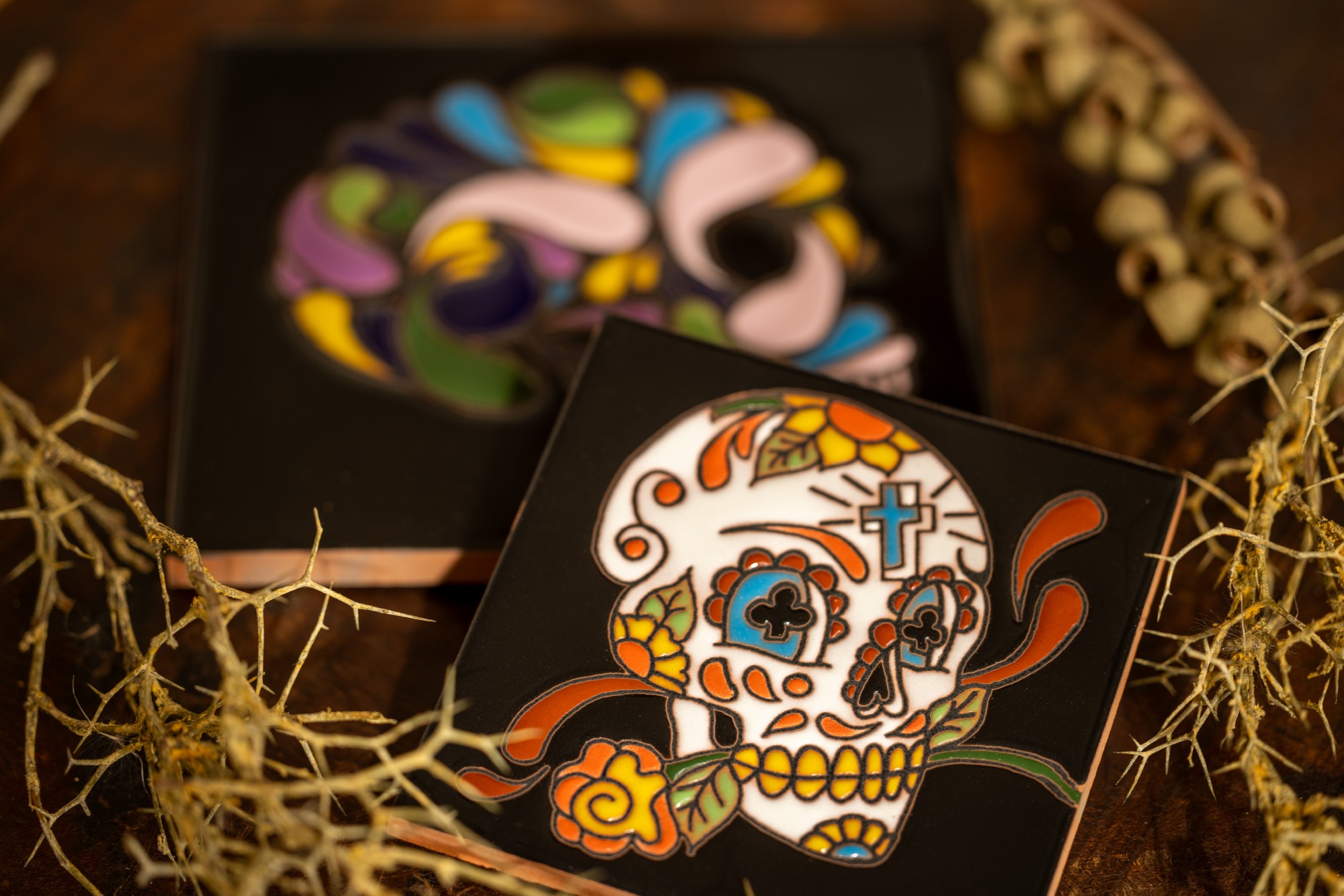 Relief-Kachel 'Calavera con cruz', schwarz, multicolor, H 10 cm, B 10 cm von fischer's lagerhaus