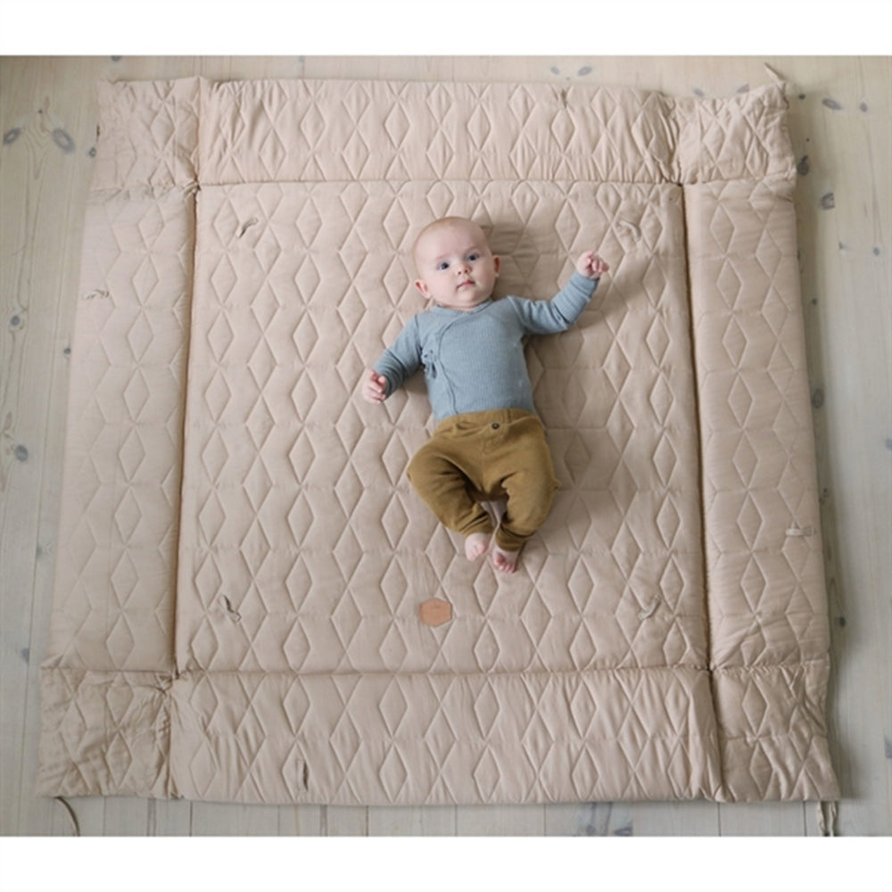 Aktivitetsnest Soft Quilt Doeskin