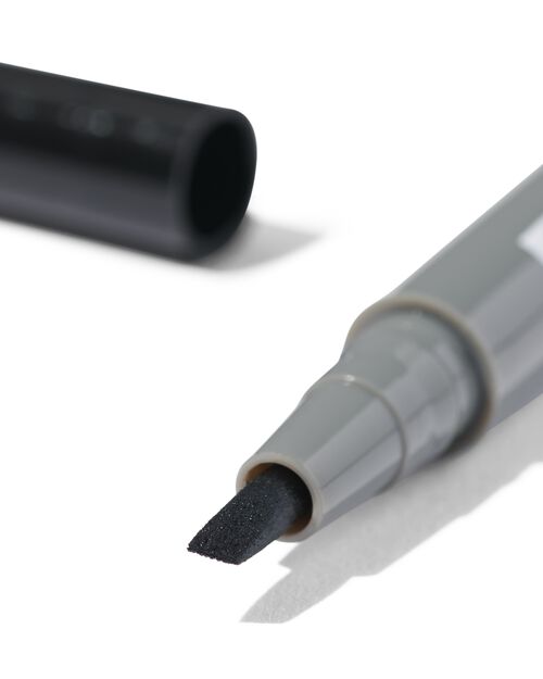 eyeliner liquide multi style avec lash booster