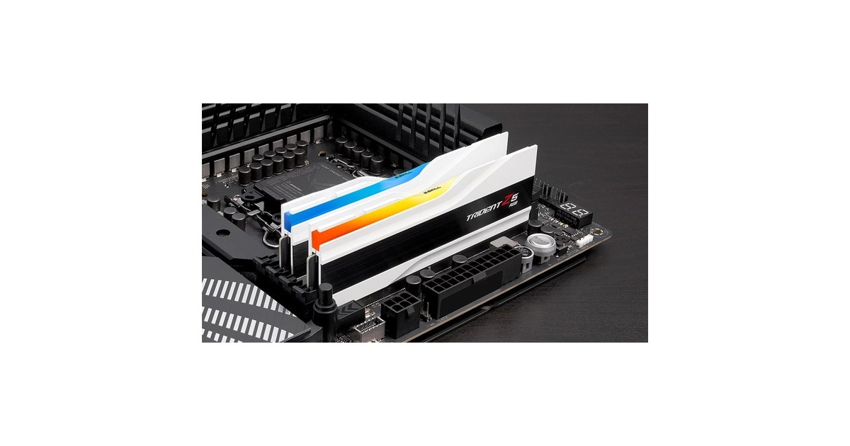 G.Skill32 GB DDR5-6400 (2x 16 GB) Kit werkgeheugen  (Wit, Trident Z5 RGB, XMP 3.0)