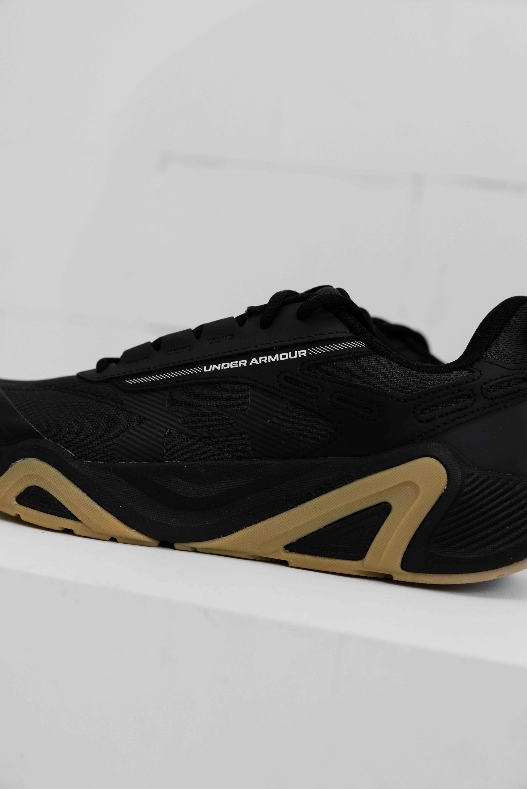 Under Armour Charged Commit TR 5 Sneakers Heren Zwart