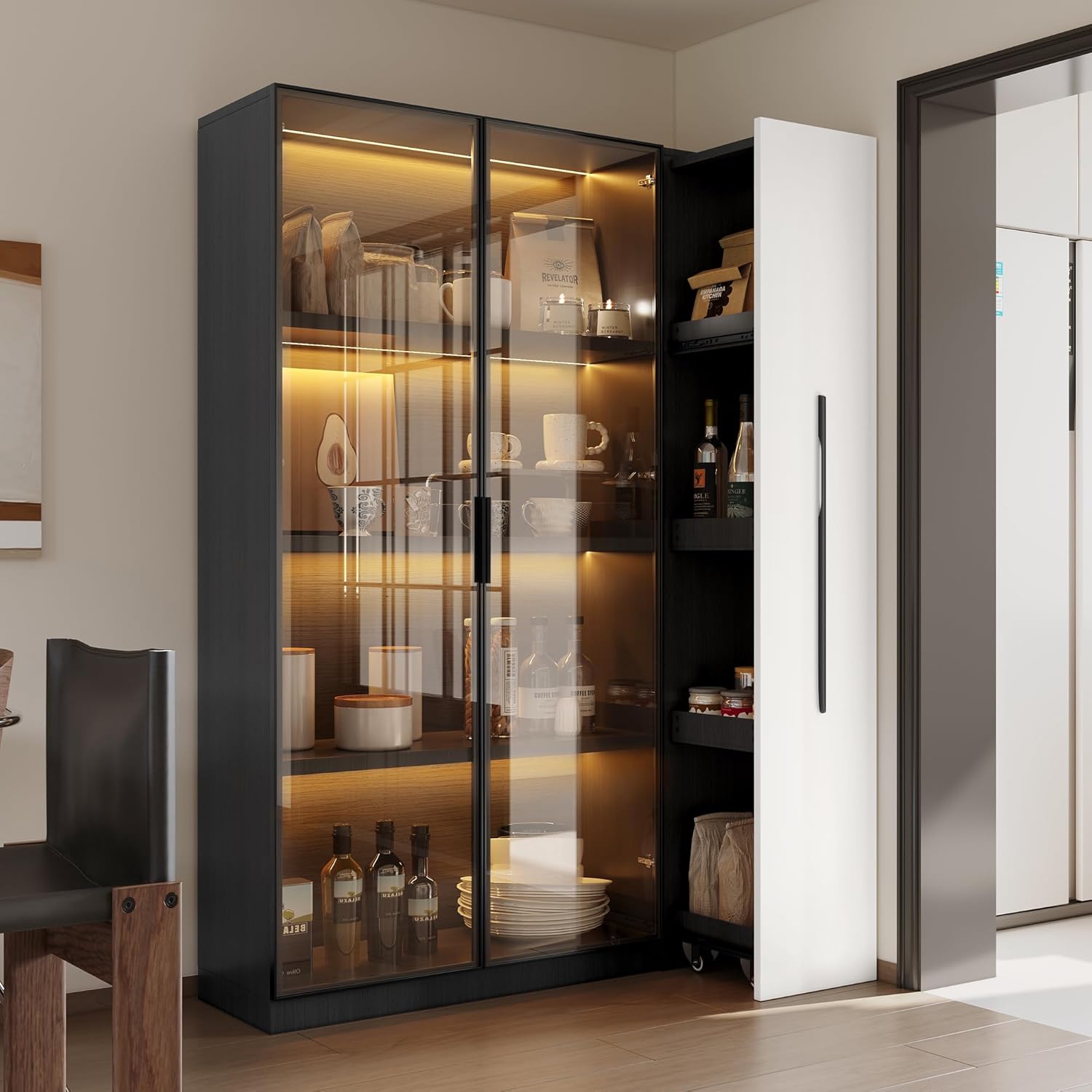 BTM Multifunktionsschrank Vitrine und Bücherregal mit Türen mit Rollen, Seitenauszug, Hochschrank Glasvitrine mit LED Beleuchtung