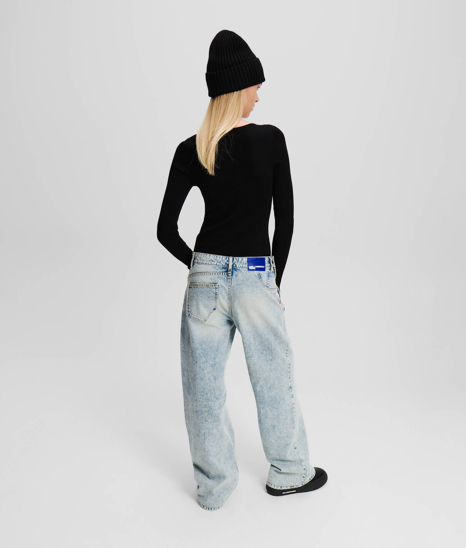 JEAN DÉCONTRACTÉ TAILLE MI-HAUTE TORSADÉ KLJ