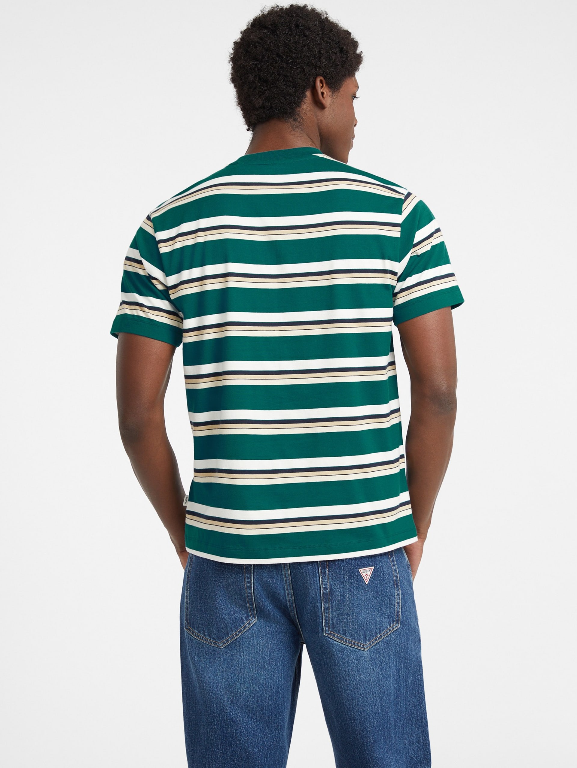 Camiseta regular com listras e logotipo bordado