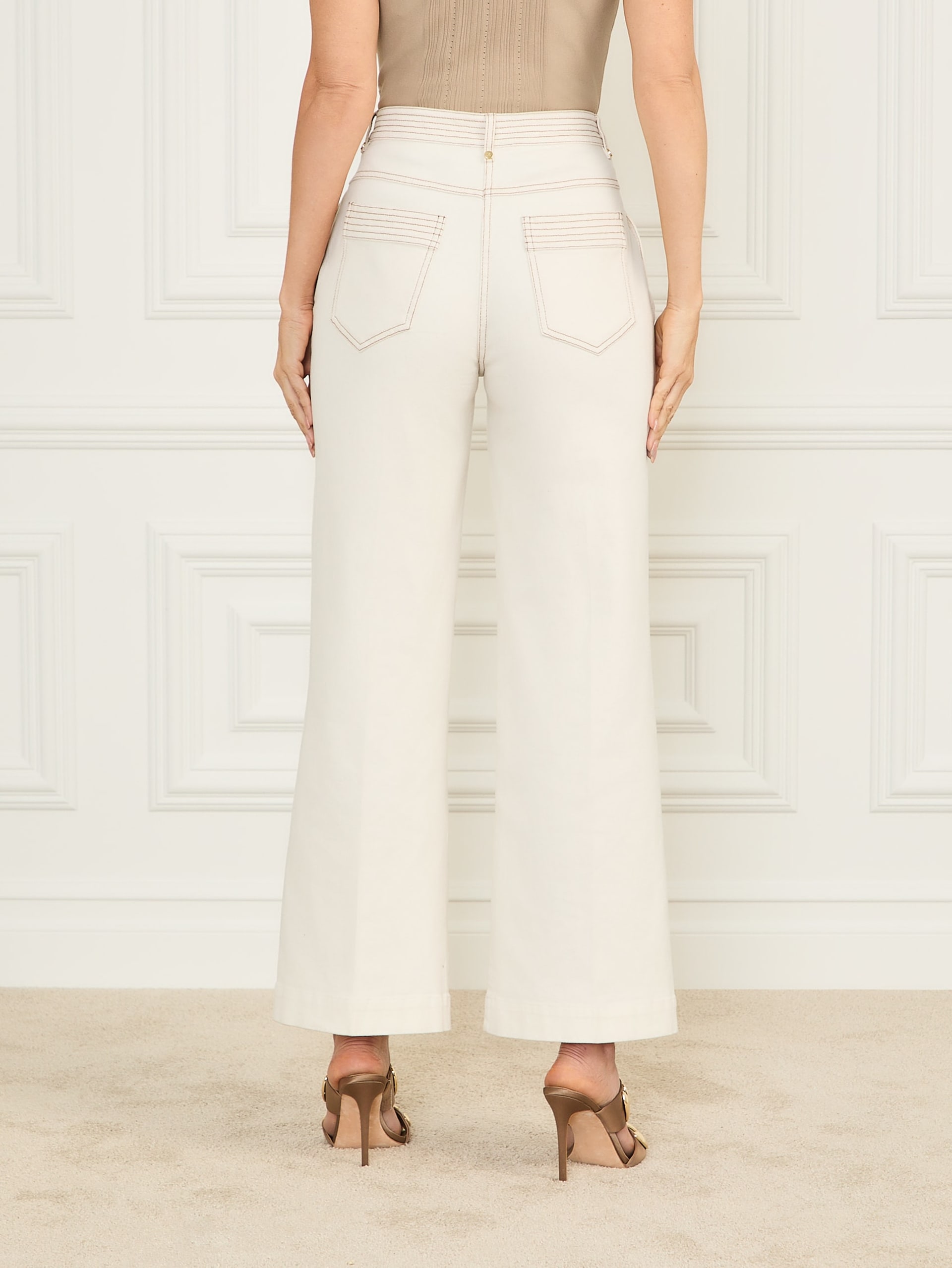 Calça jeans Naomi de perna larga