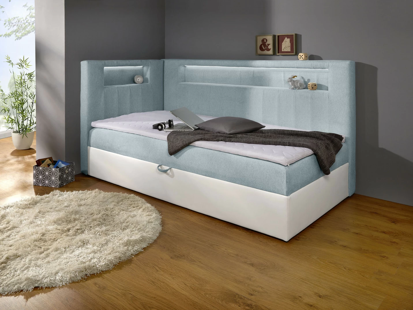 Boxspringbett mit integrierter LED-Beleuchtung