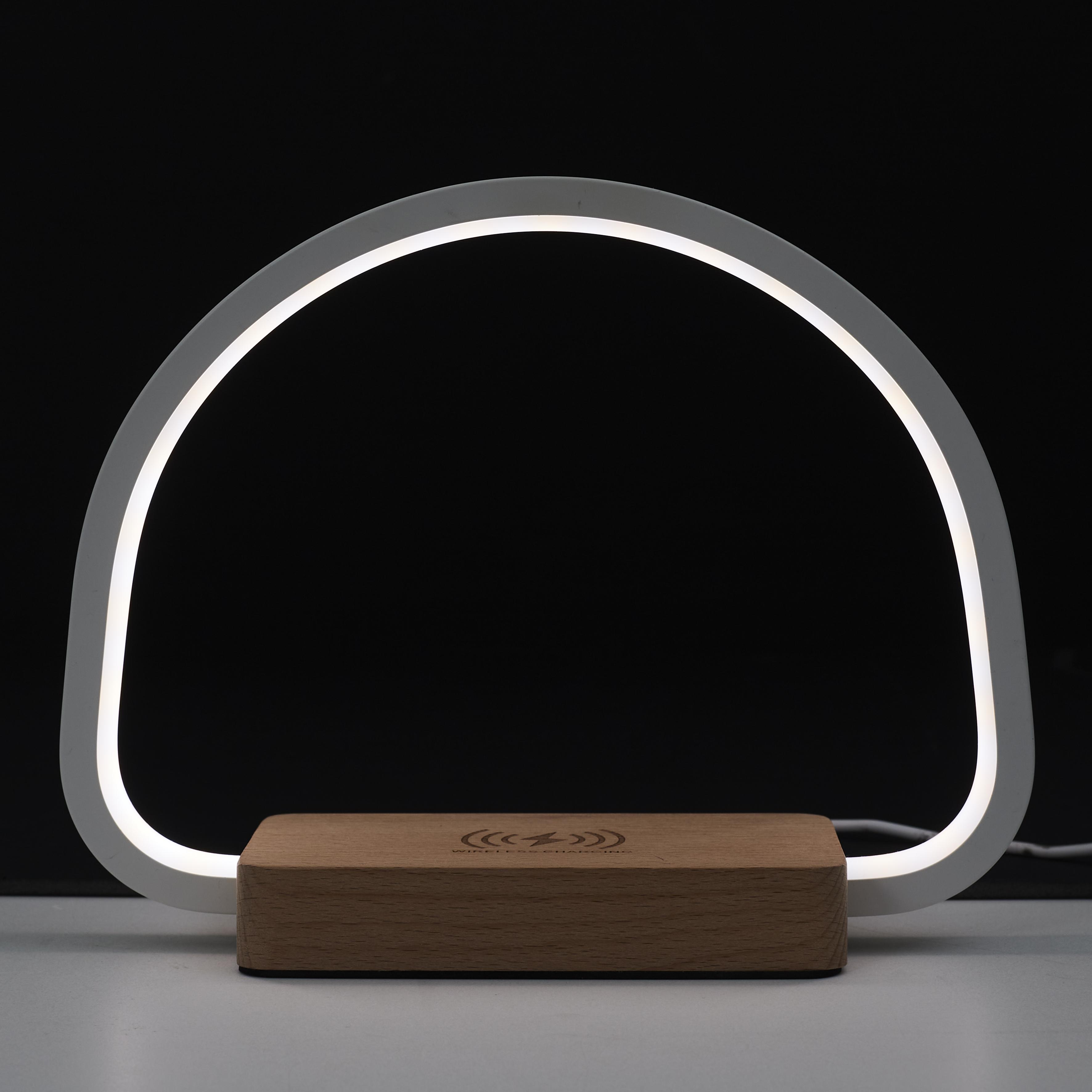 LAMPE LED CHARGEUR INDUCTION