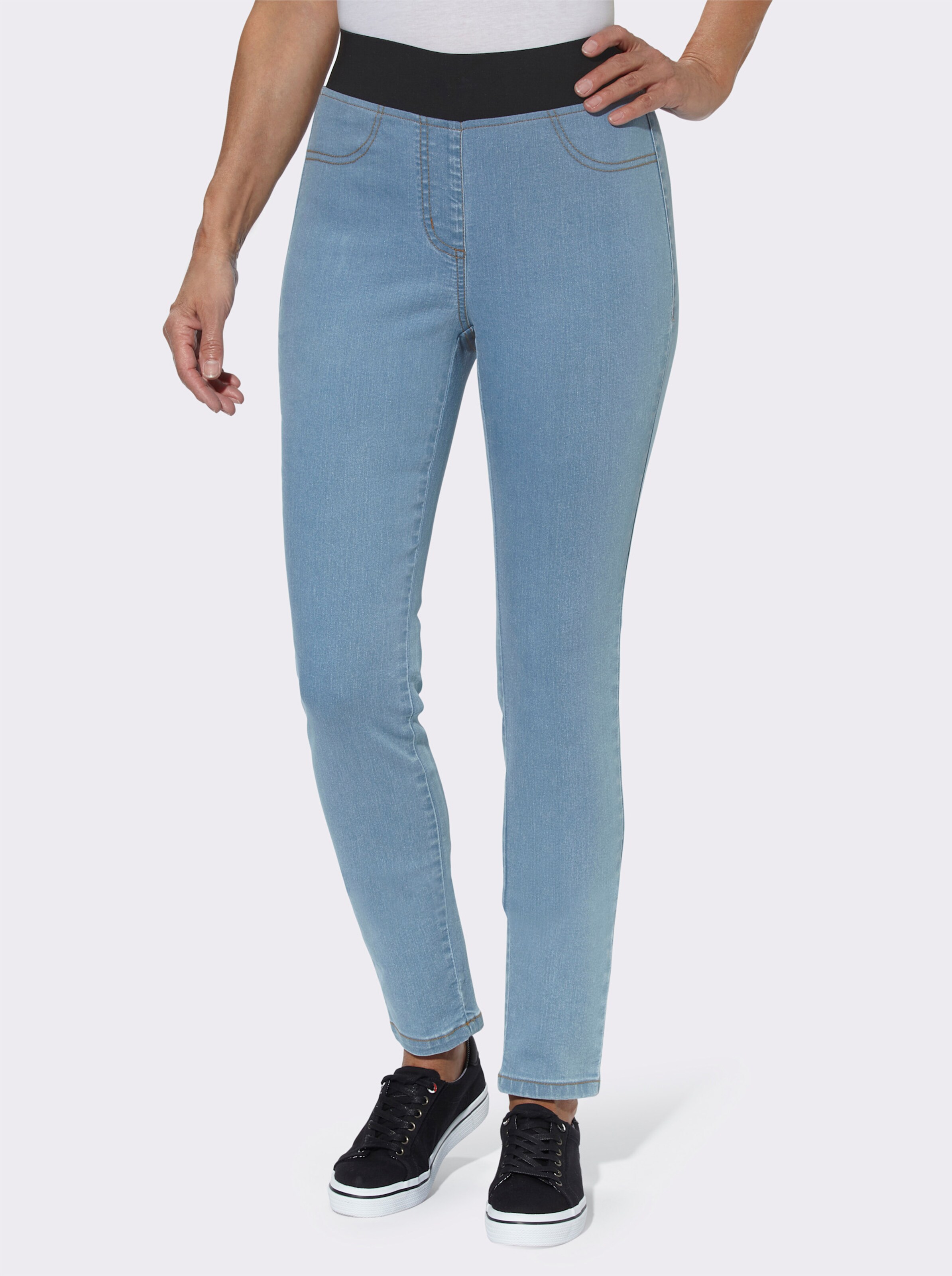 Schlupfjeans in schmaler Form