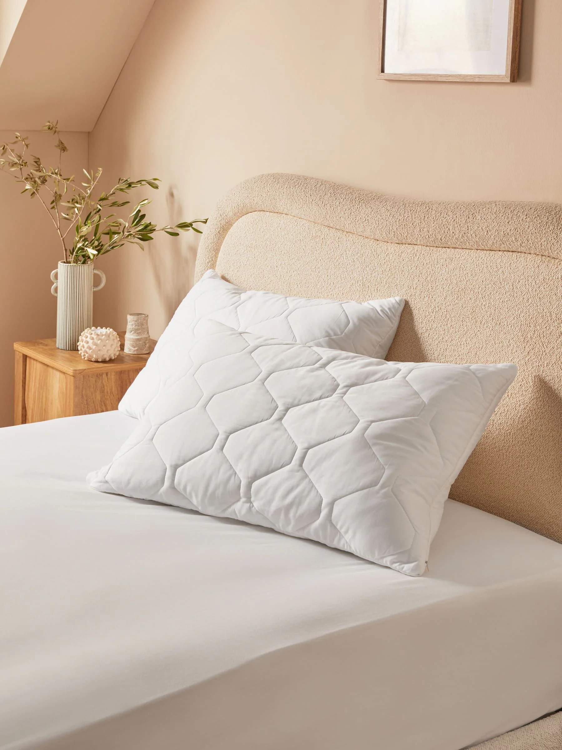 Collection Luxe 200 Thread Count 100% Cotton Protector