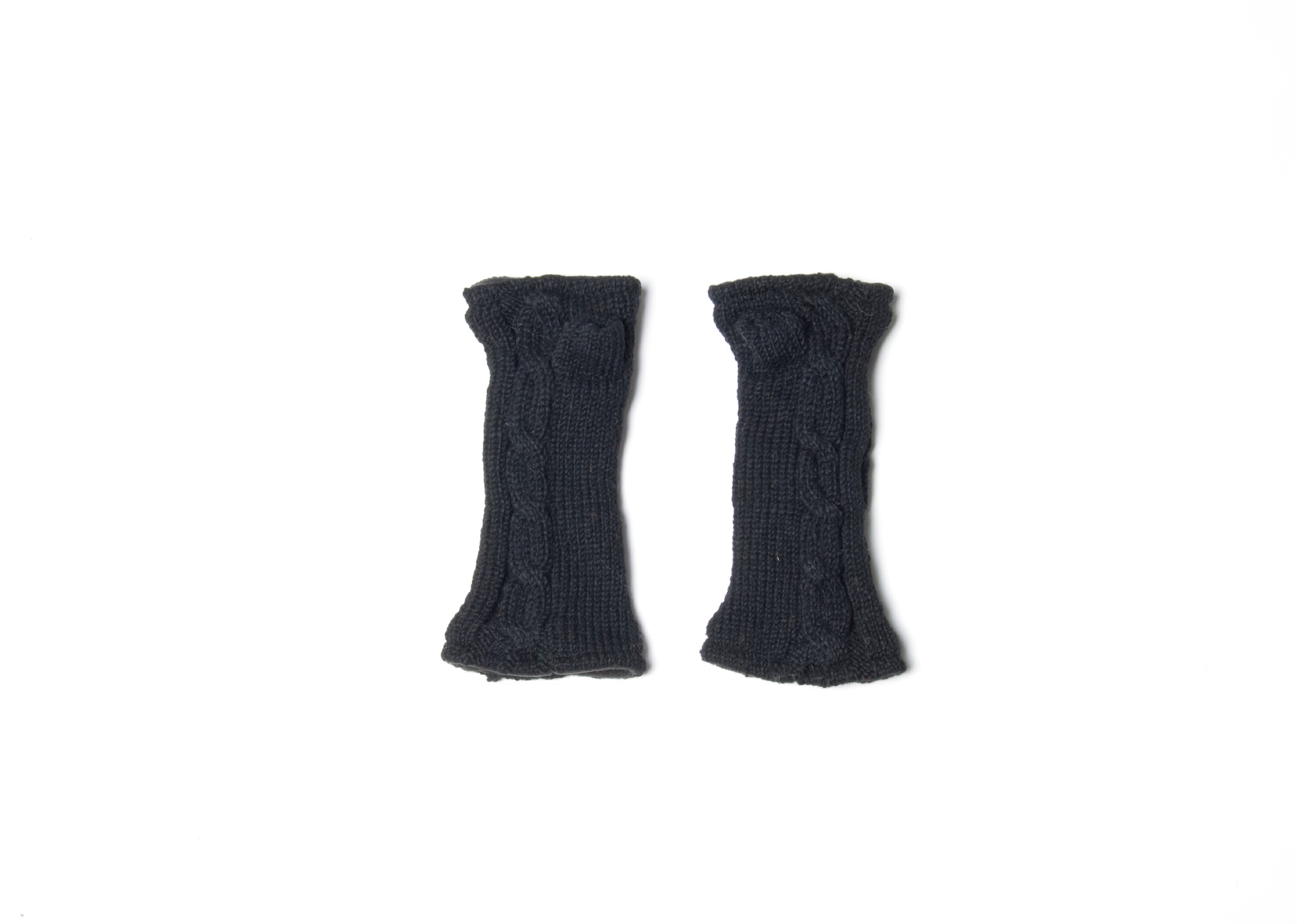 Pulswärmer, schwarz mit Zopfmuster günstig bestellen