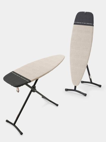 Stoombord en strijkplank D, 135x45 cm, hittebestendige parkeerzone - D