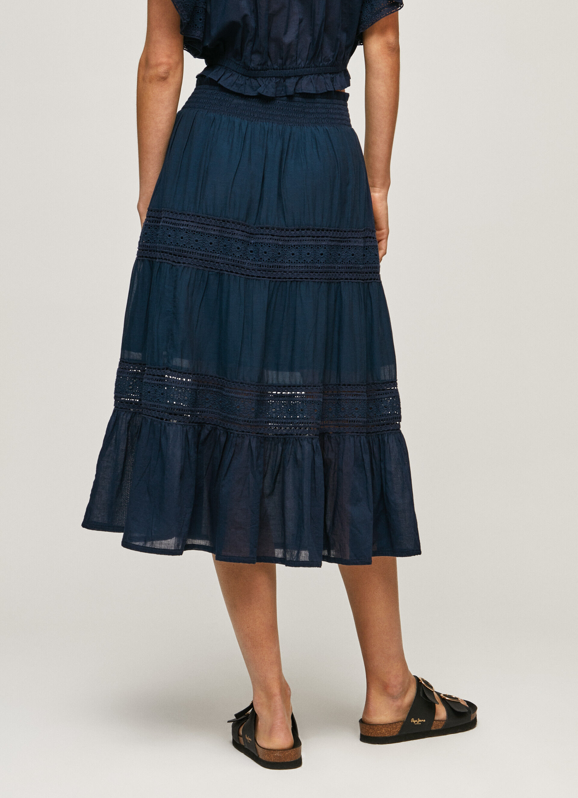 SAIA COM DETALHE DE RENDA - azul dulwich