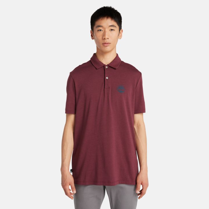 Polo com logo e tecnologia Refibra para homem na cor bordô.