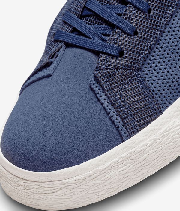Nike SB Zoom Blazer Mid Premium Schuh (university red midnight navy)