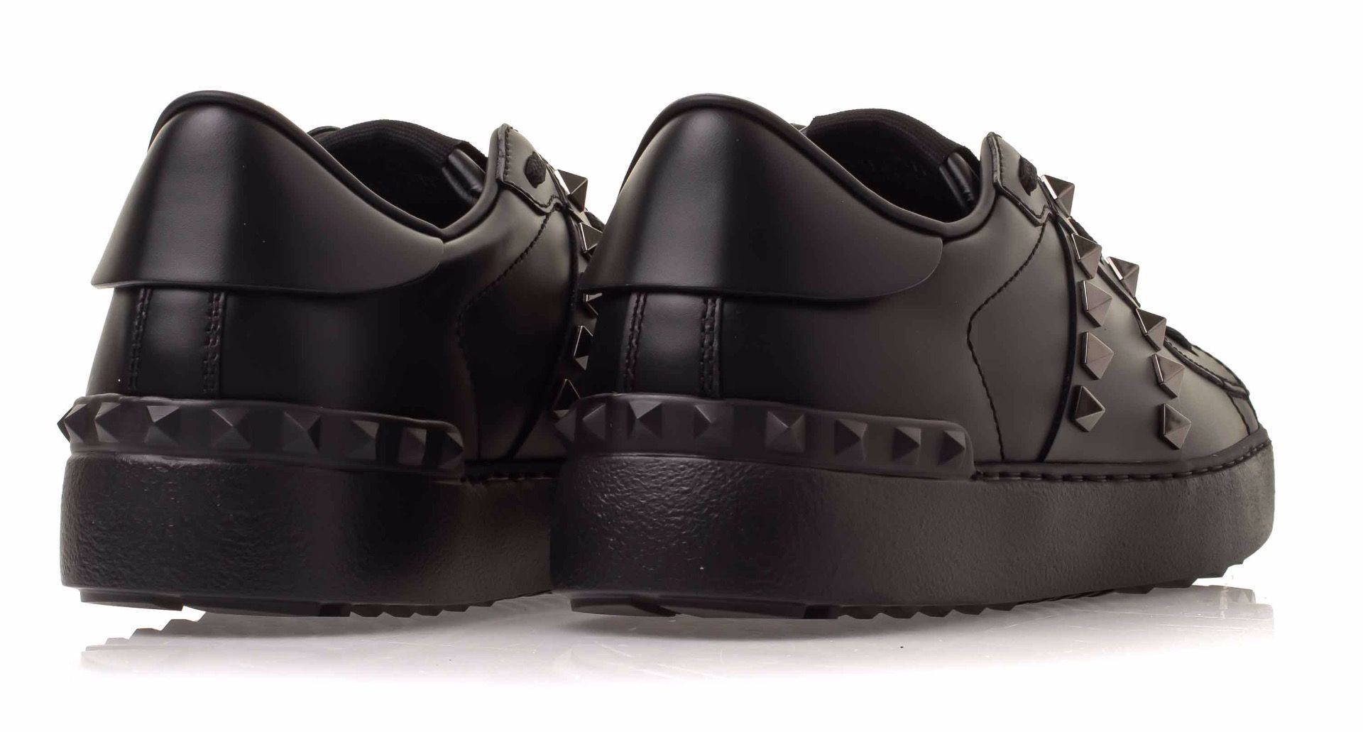 Valentino Garavani Rockstud Untitled Sneaker