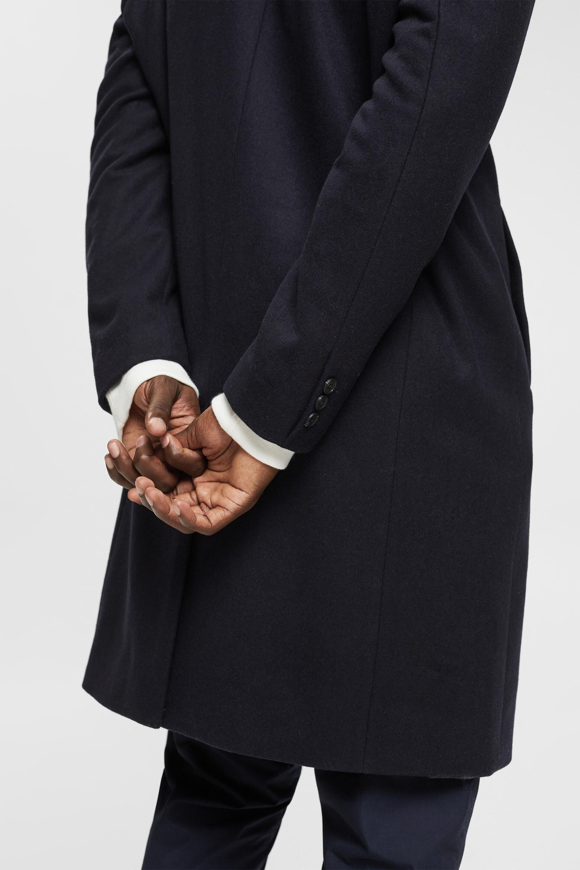 Manteau à teneur en laine