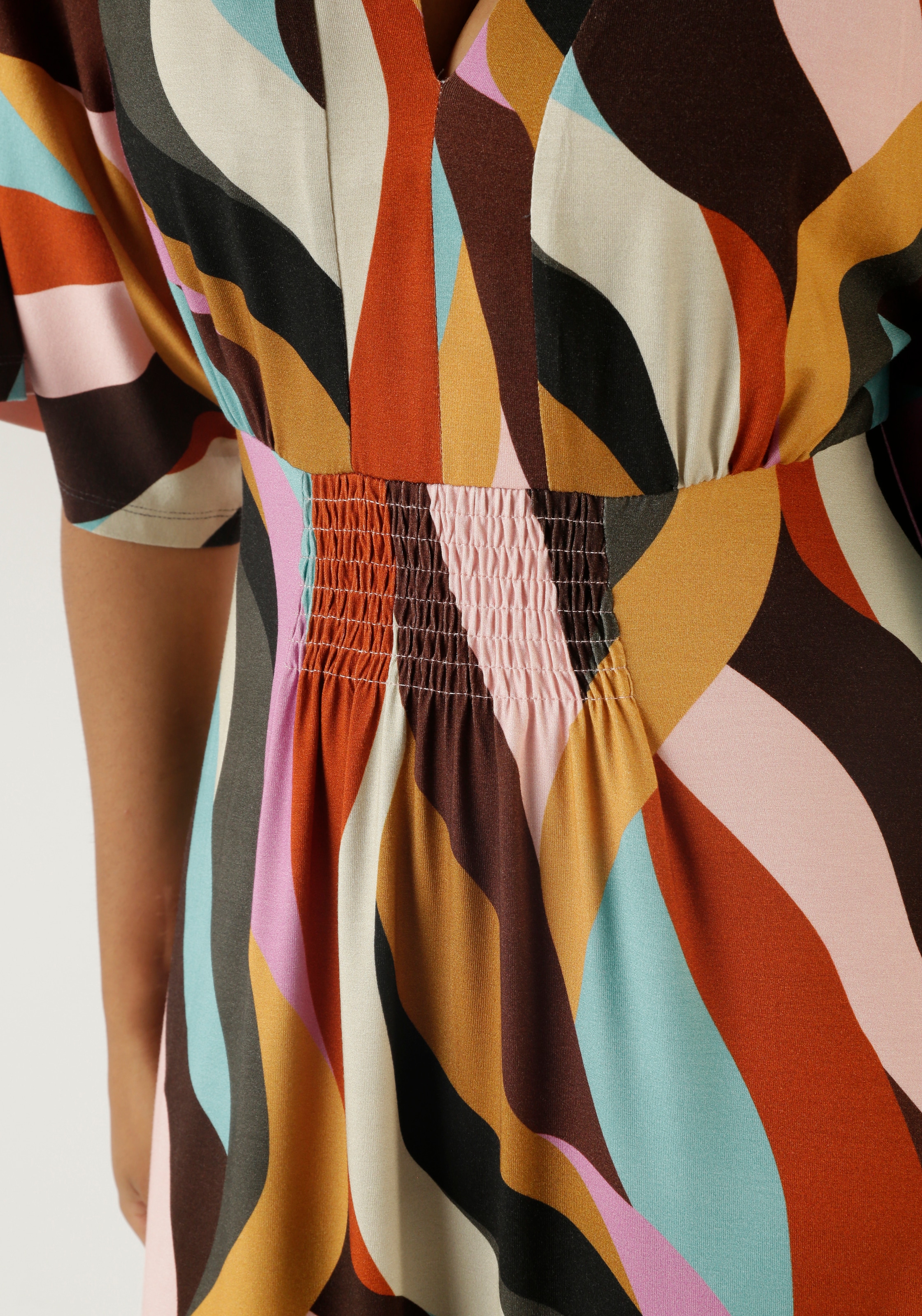 Aniston SELECTED Maxikleid mit weiten, 3/4-langen Ärmeln