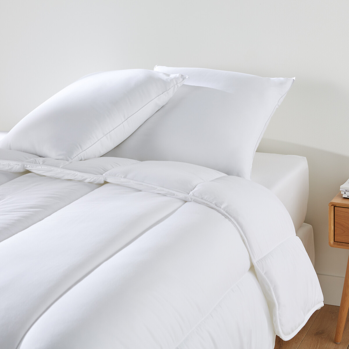 LA REDOUTE INTERIEURS<br>Pack edredão + almofadas microfibra, antiácaros