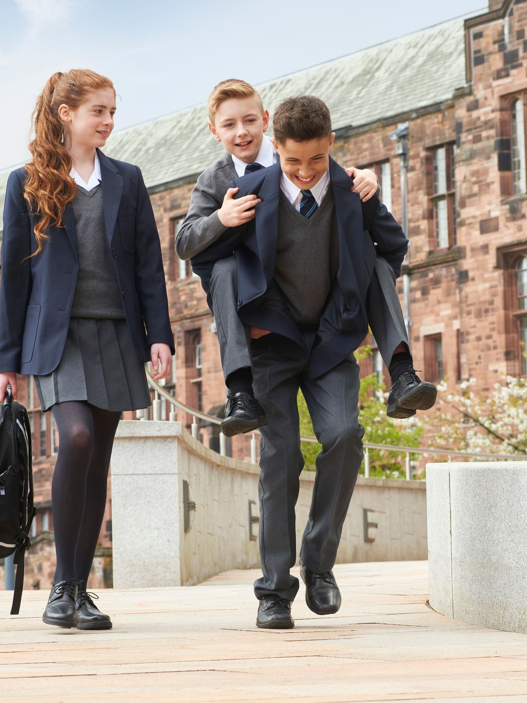 Trutex grijze Senior schoolbroek met smalle pijpen voor jongens