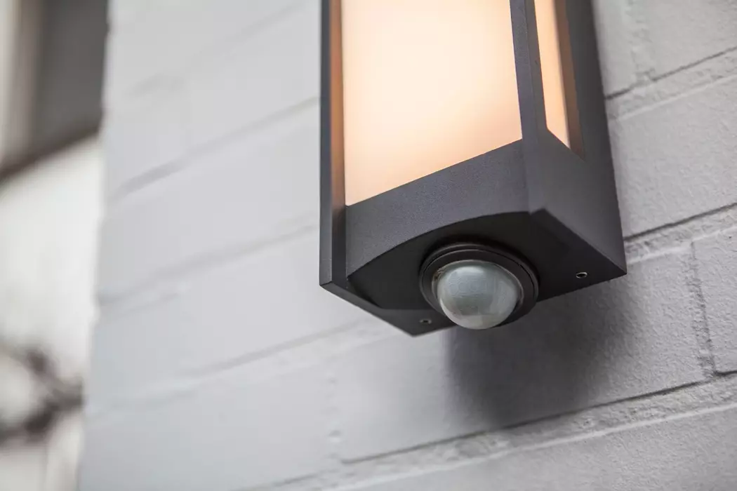LED-Außenwandleuchte QUBO
