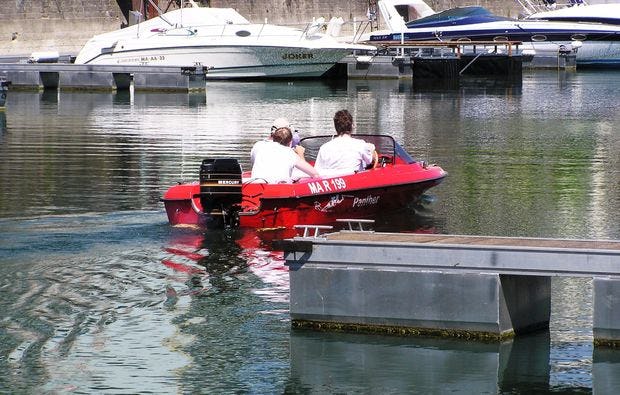Motorboot fahren in Speyer als ausgefallene Geschenkidee