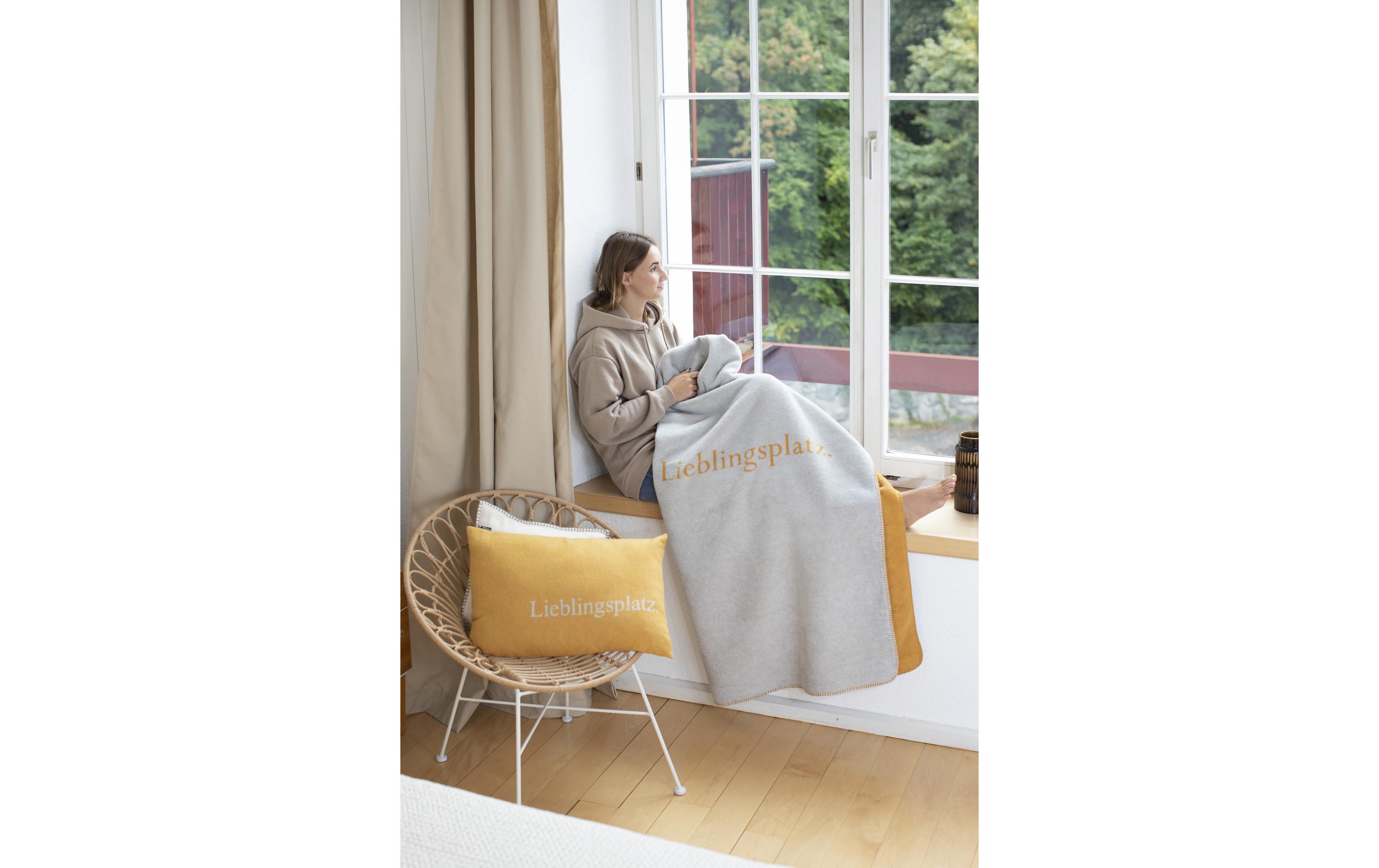 Kissenbezug Silveretta Lieblingsplatz 40 x 60 cm, GoldgelbKissenhülle mit Hotelverschluss