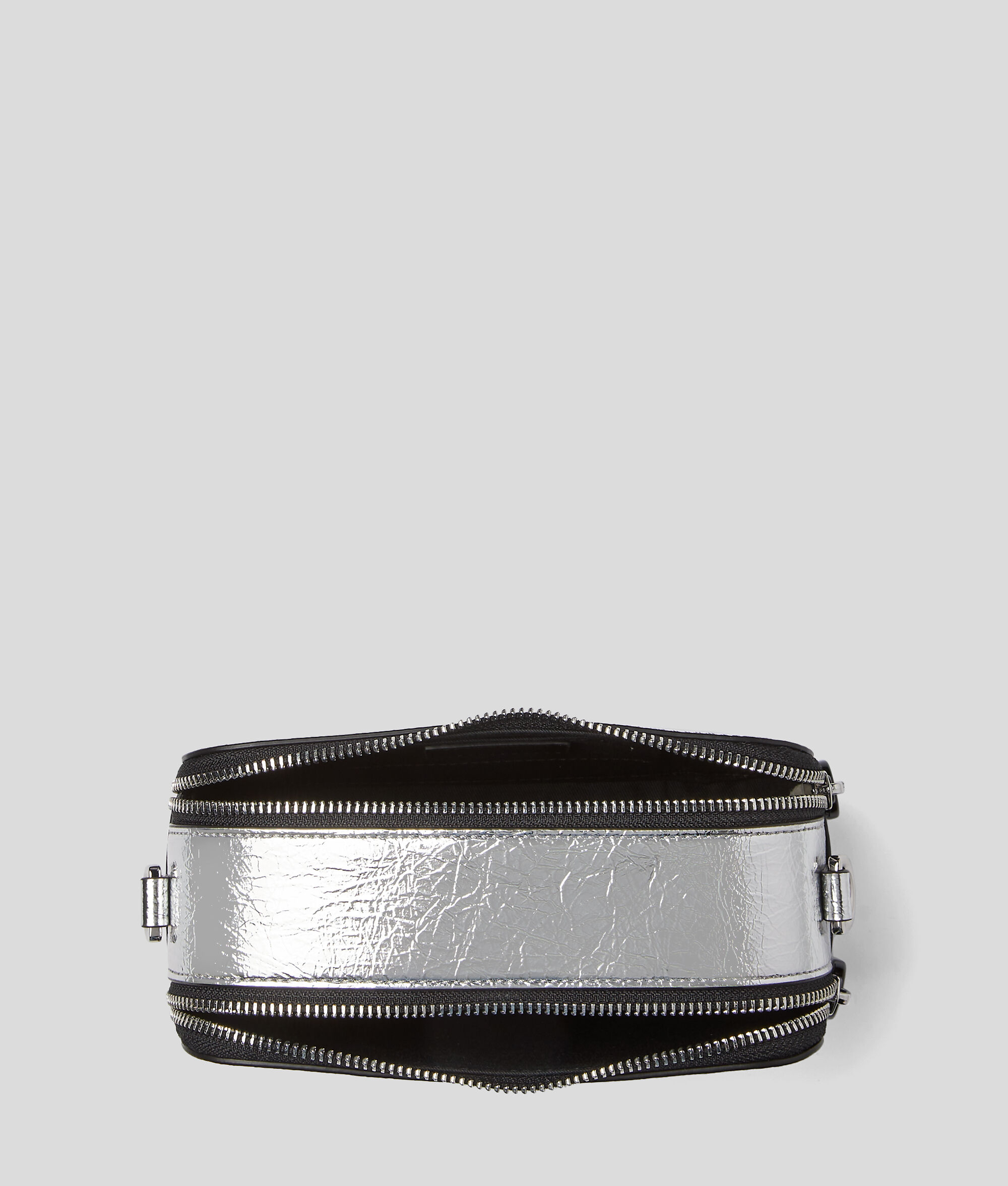 SAC CAMÉRA MÉTALLISÉ AVEC EMPIÈCEMENT À LOGO KLJ