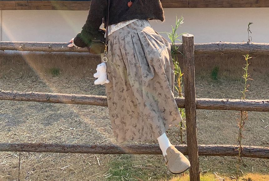 Closette - Maxi A-lijn rok met hoge taille en bloemenprint / Blouse met pofmouwen en een kraagje met patroon / Effen trui met ronde hals