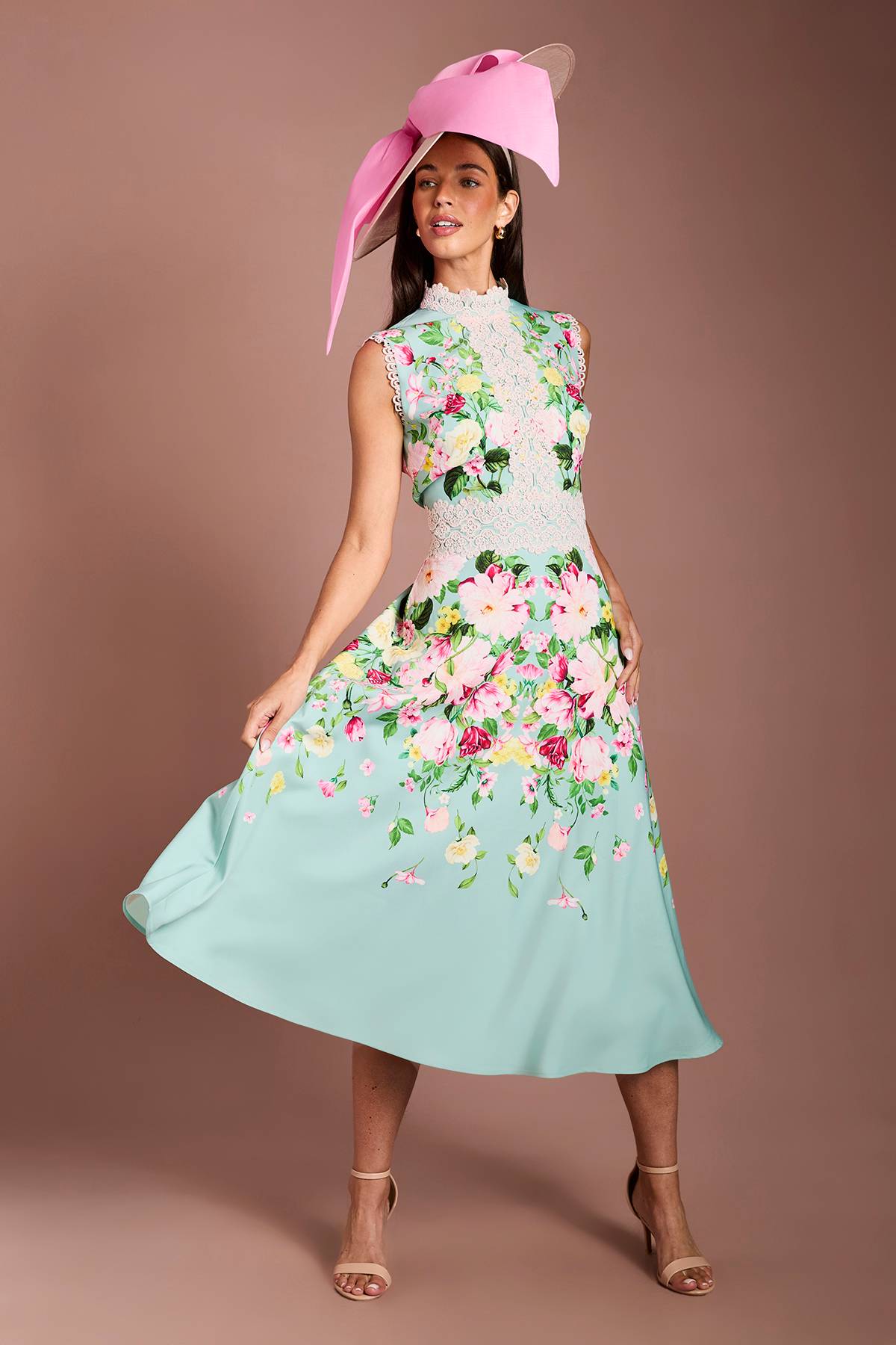 Coast Robe Midi Lisa Tan Avec Imprimé Floral Positionné Et Finitions En Dentelle