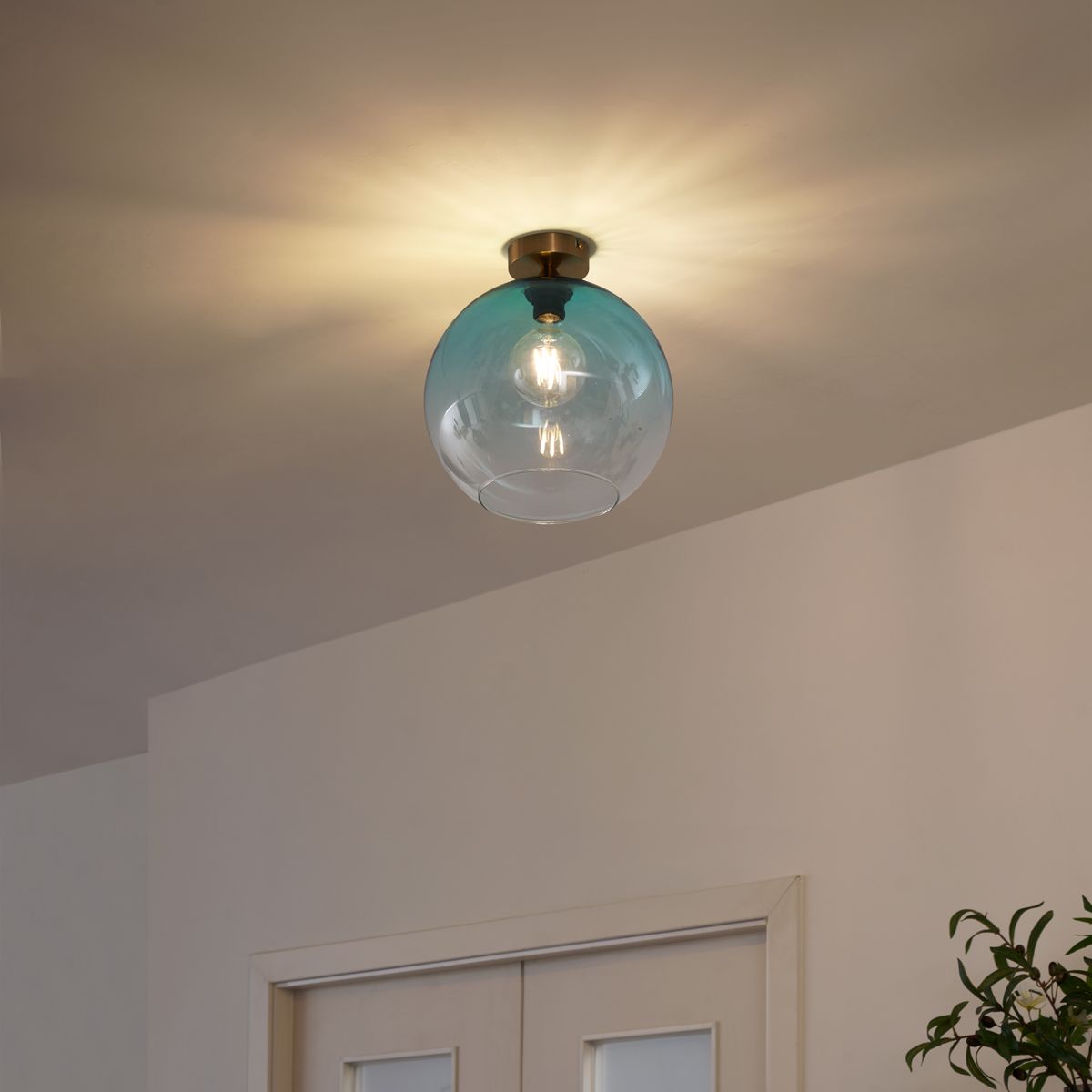Art Deco plafondlamp messing met blauw glas - Sandra