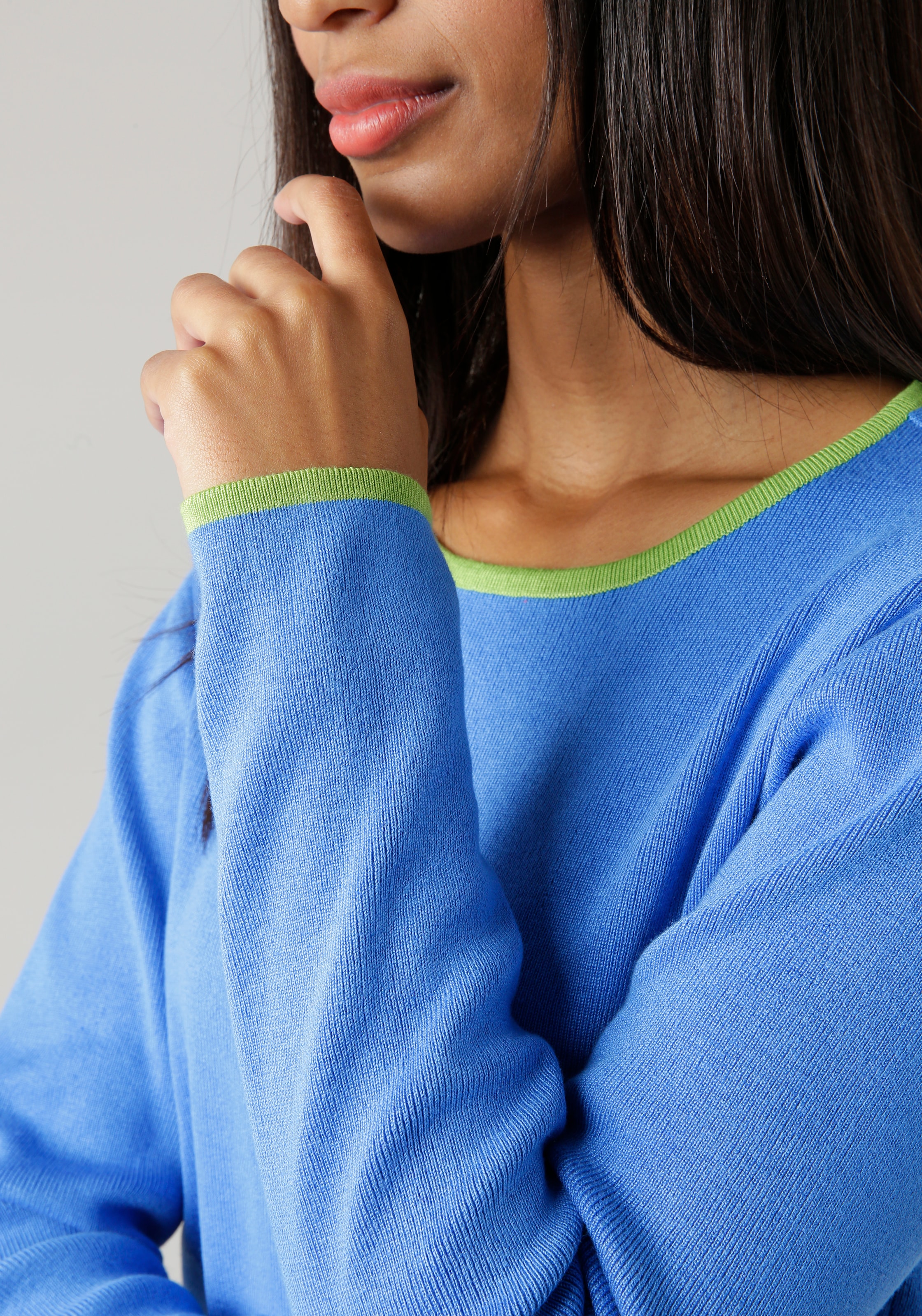 Aniston SELECTED Strickpullover , mit kontrastfarbenen Streifen