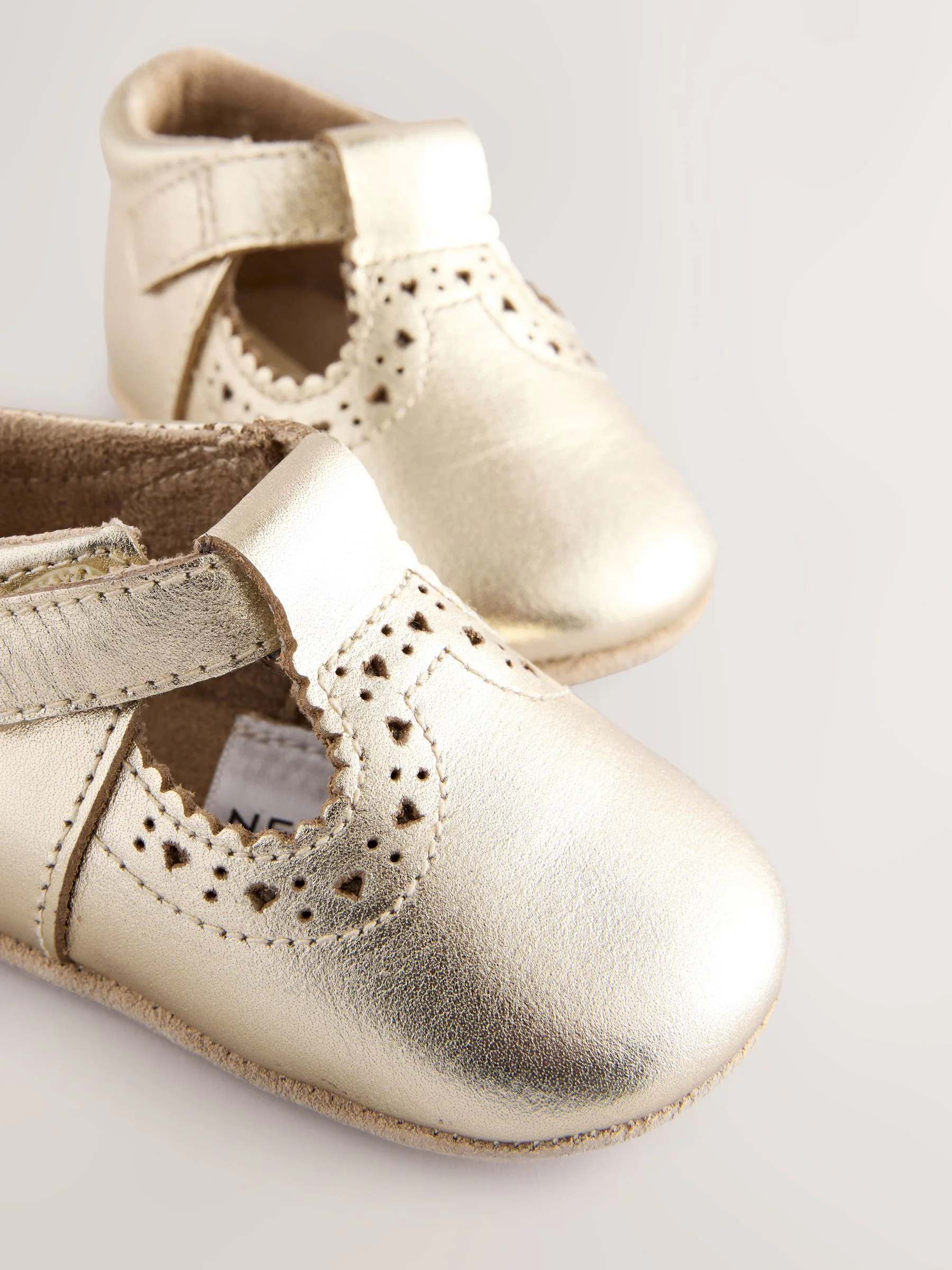 Goud - Leren babyschoen met T-bandje (0 - 24 mnd)