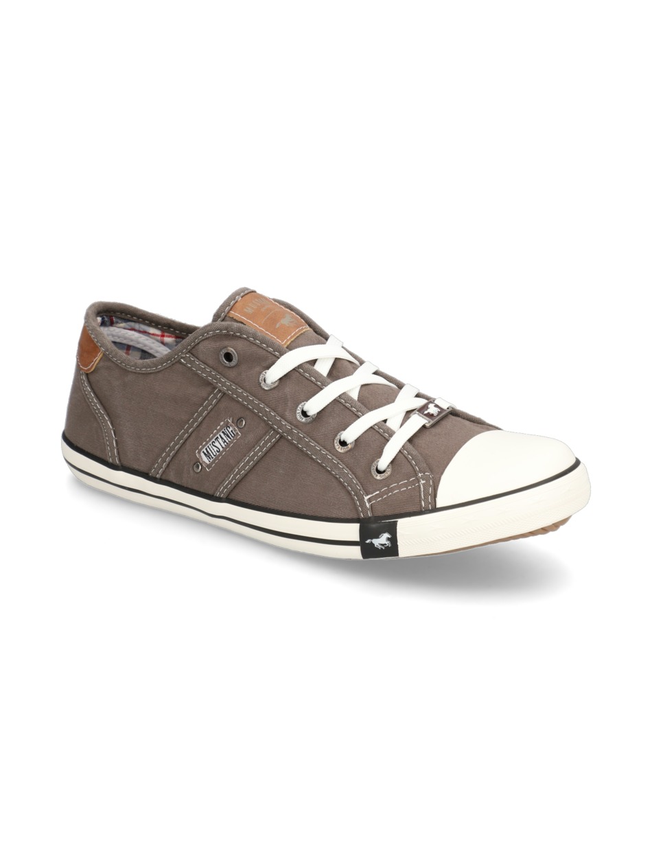 Canvas Sneaker