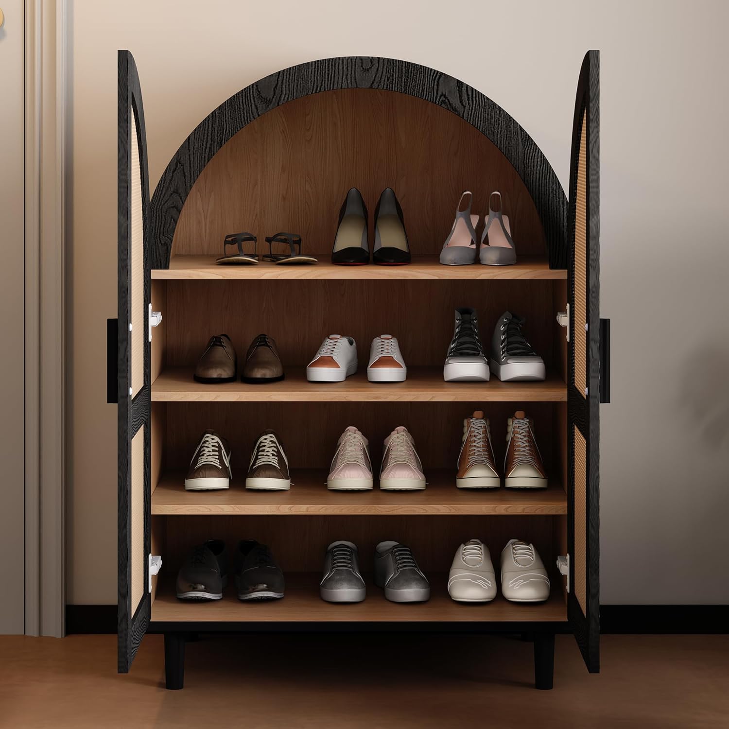 Elegantes Sideboard/Schuhschrank mit Abgerundeter Außenseite, Durchbrochenen Rattantüren und DREI Regalen.