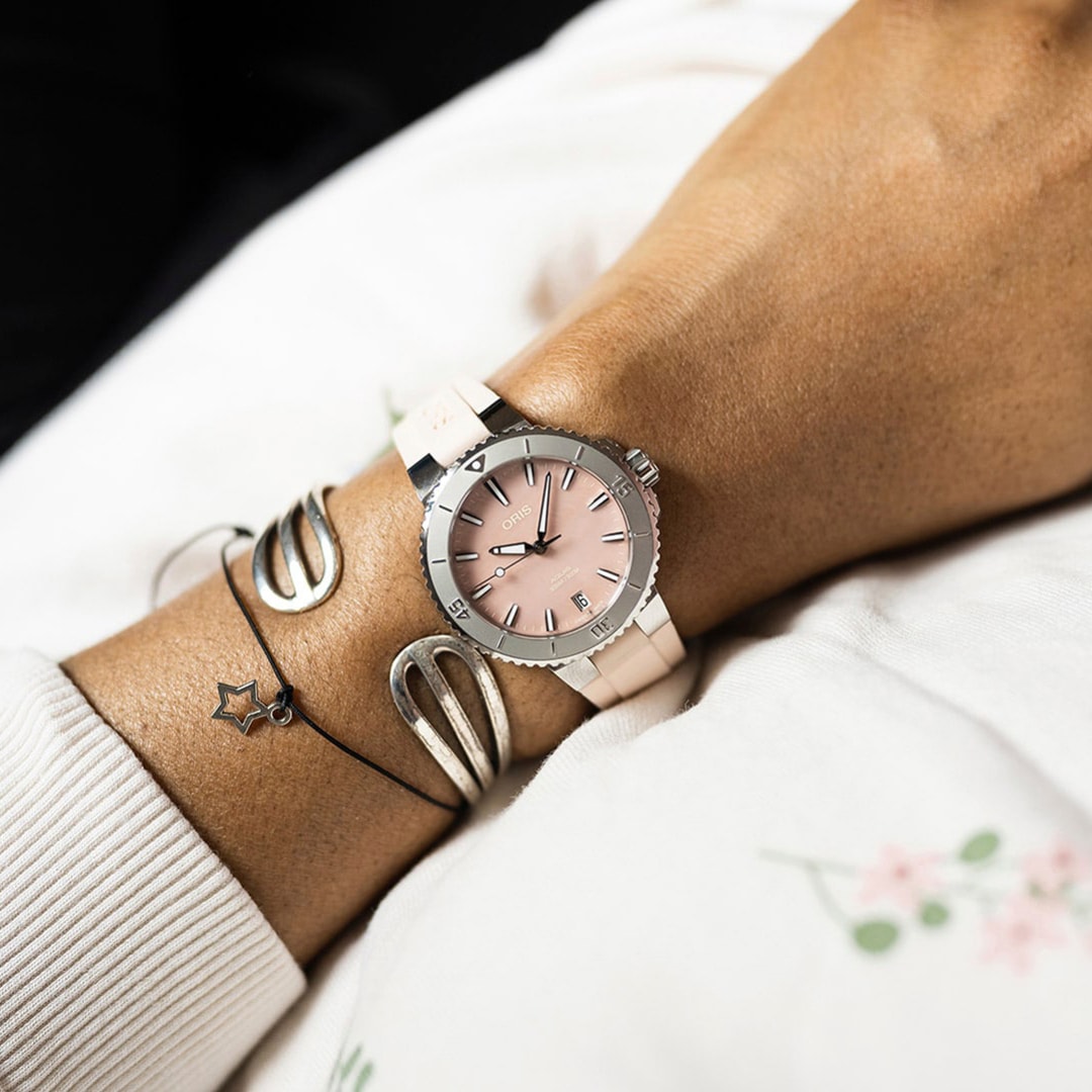 Oris Aquis Date Blush Pink Ø 36.5mm