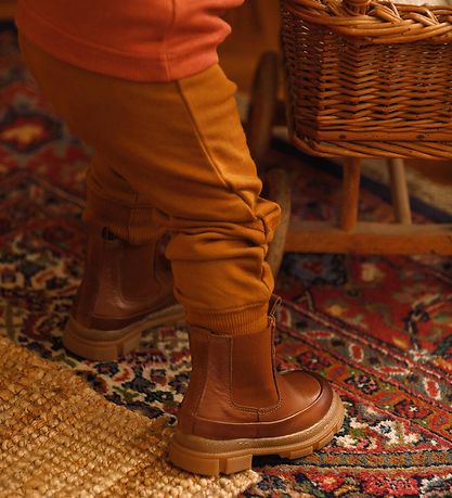 Pom Pom - Klobiger Chelsea Stiefel - Camel