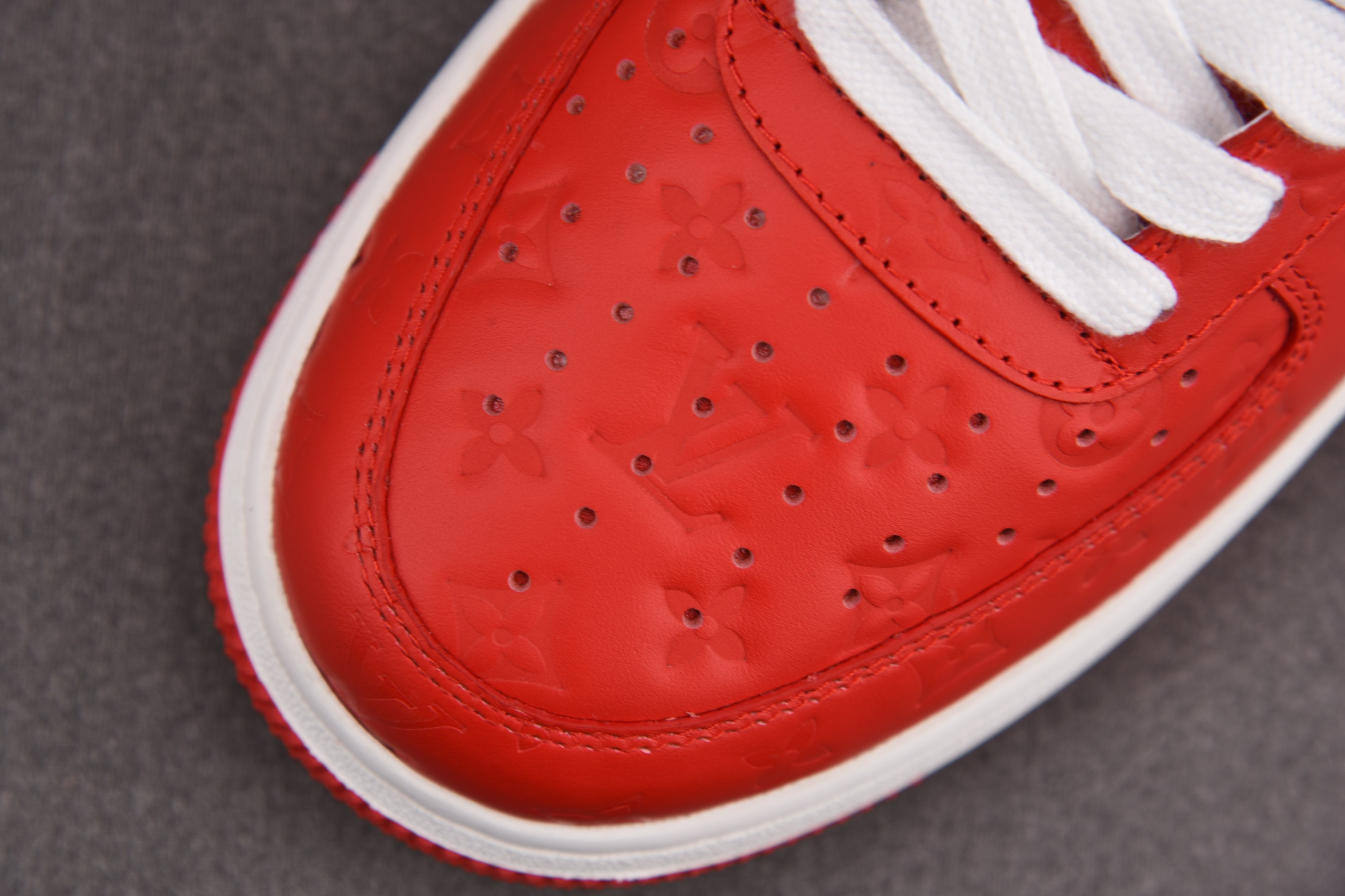 Nike Air Force 1 Low Louis Vuitton University Red (Be careful about the size!!)