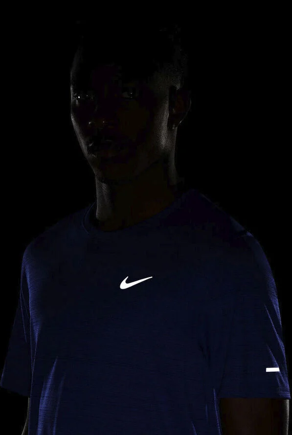 Nike Dri Fit Miler Lobe T Shirt Blå